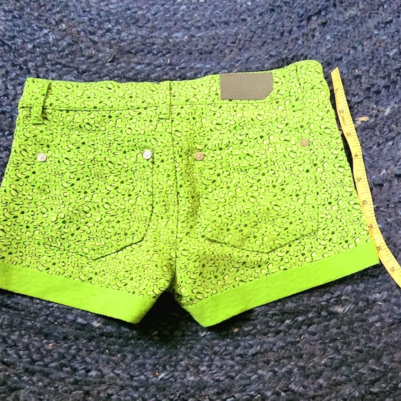 Girls size 10 Vigoss green pattern shorts - Picture 6 of 6